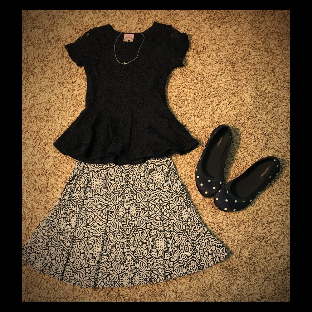 Navy and White Graphic Print Skirt