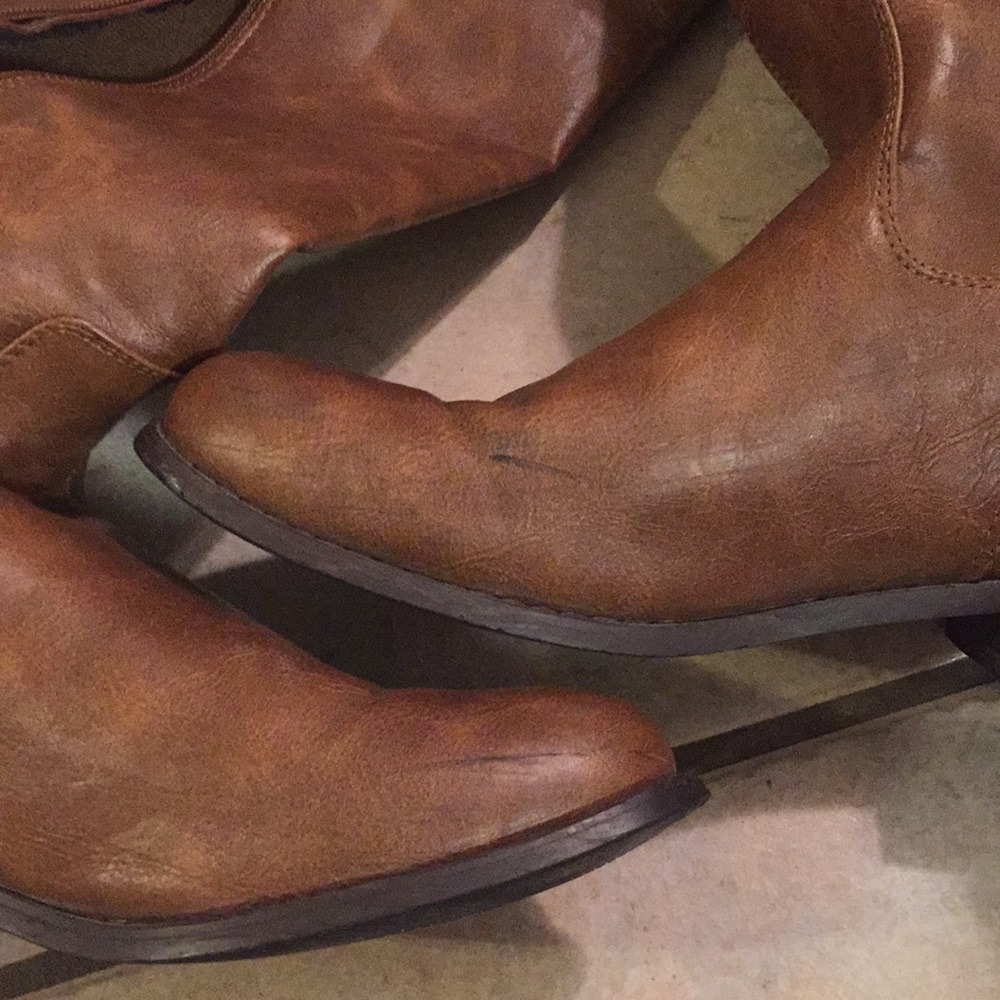 Boots - Picture 6 of 6