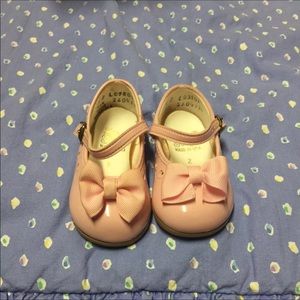 🎉SOLD🎉Girls' pink dress shoes