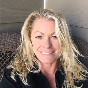 Meet your Posher, Karron