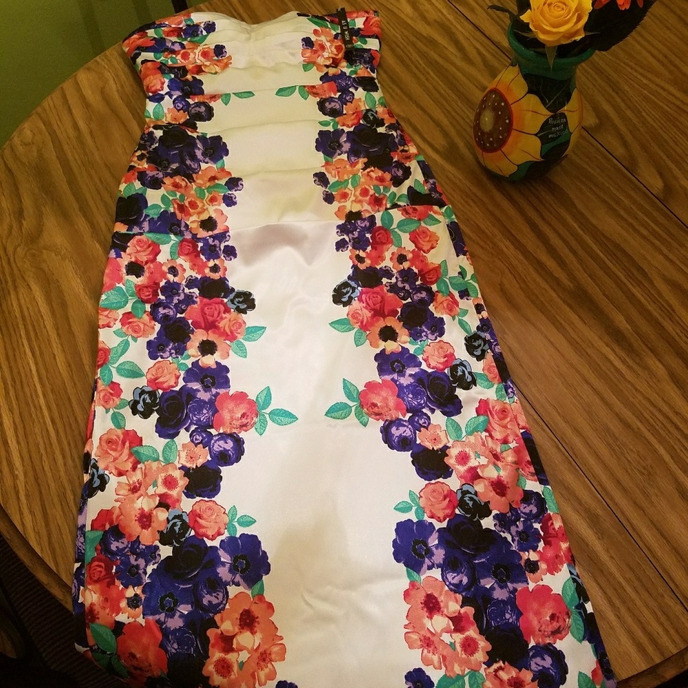 FINAL PRICE- Formal Dress- Juniors Small