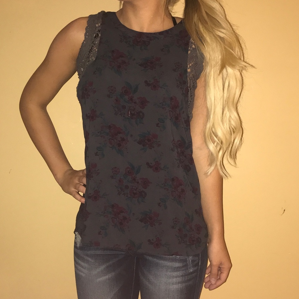 Gimmicks by BKE Tank Top