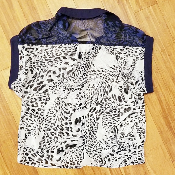 Work Fun Blouse - Picture 2 of 5