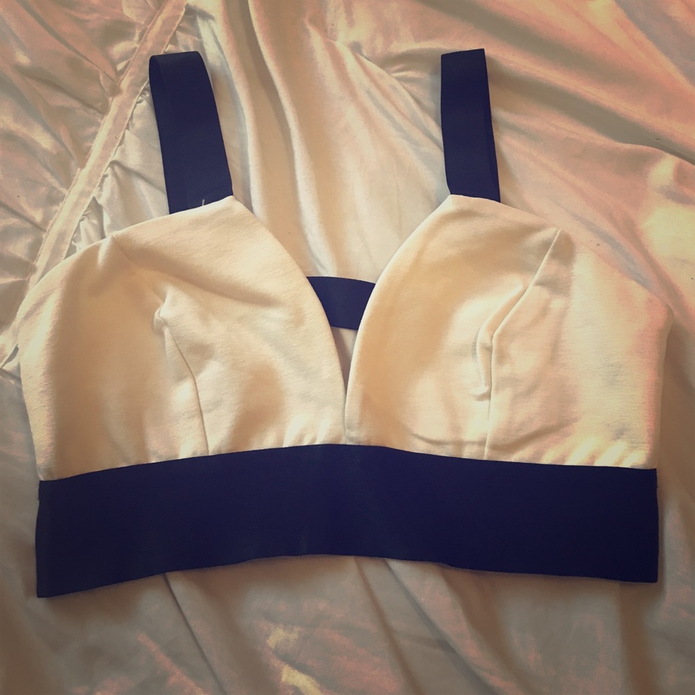 Bebe crop top