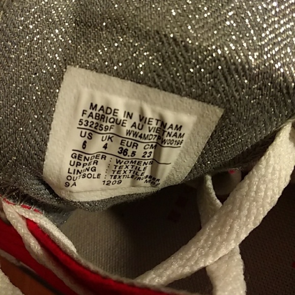 Chuck Taylor All-Star Converse - Picture 6 of 7