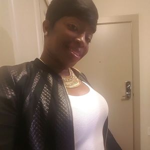 Meet your Posher, Tonya