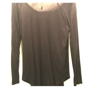 FALL Alert!! Black Lululemon Long-sleeved shirt