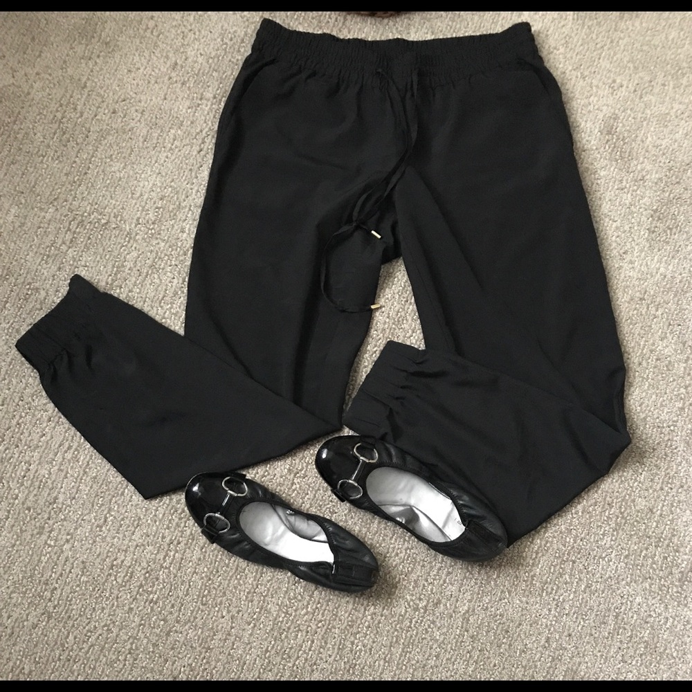 Tahari gustave black flats