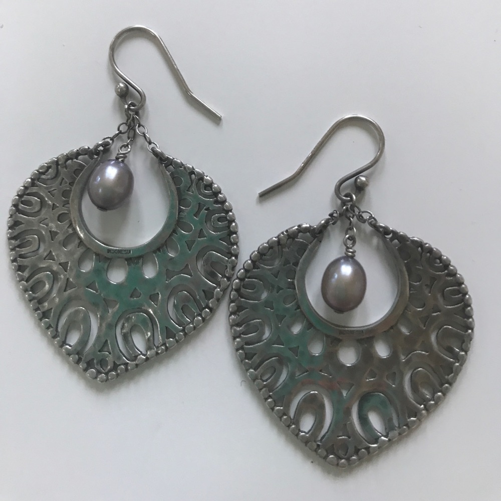 Silpada Filligree Pearl Earrings