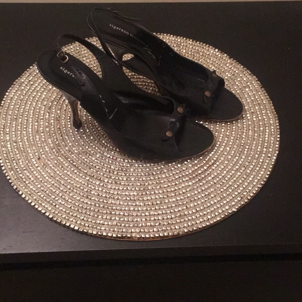 💃🏻Price Drop💃🏻 Sigerson Morrison kitten heels