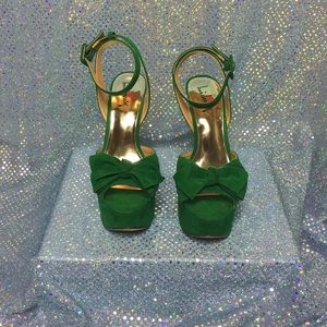 ‼️PRICE DROP‼️ Suede Green heels size 6