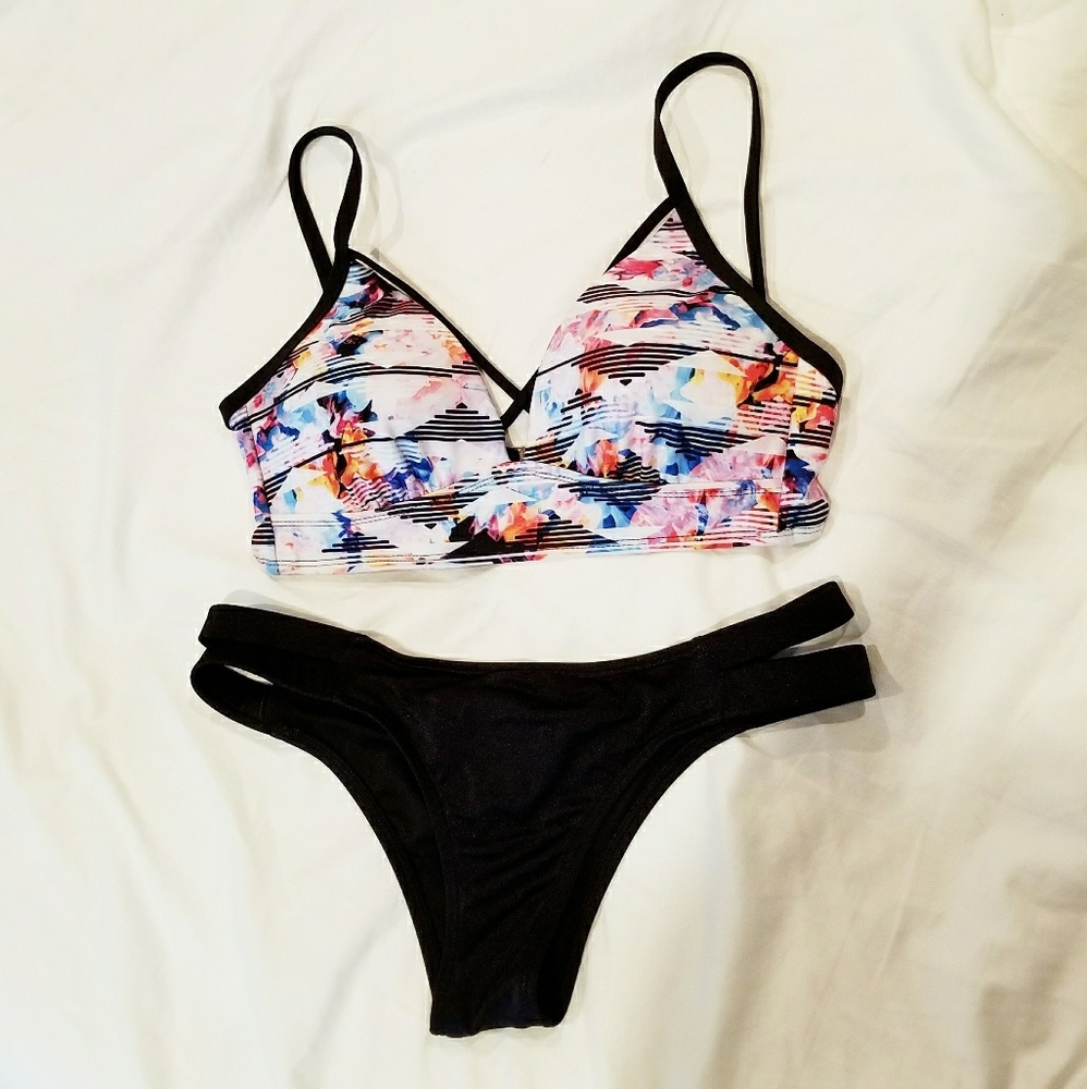 Kenneth Cole bikini top