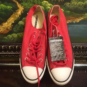 BRAND NEW CONVERSE ALL ⭐️STAR