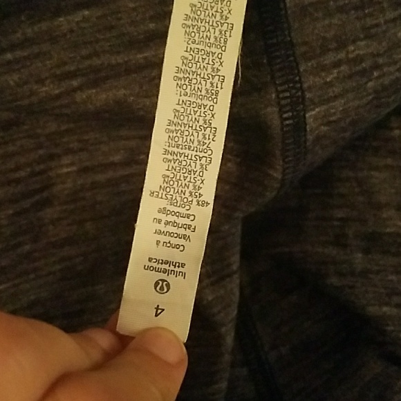 Lululemon tank size 4 - Picture 3 of 4