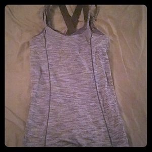 Lululemon tank size 4