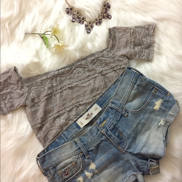 Gray lace off shoulder crop top - Picture 3 of 3