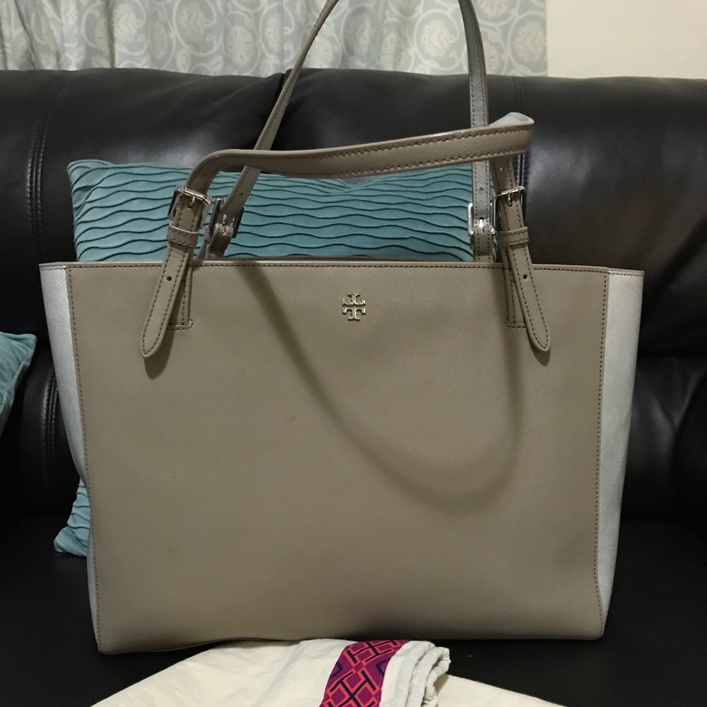 🚫SOLD🚫Tory Burch York Two Tones