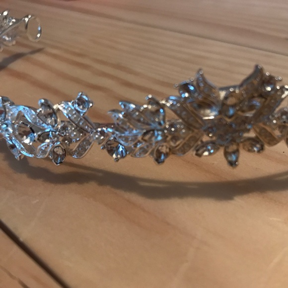 Giavan Bridal Tiara
