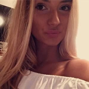 Meet your Posher, Celine