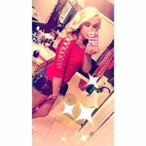 Meet your Posher, Crystal