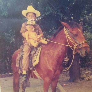 Meet your Posher, Roynel