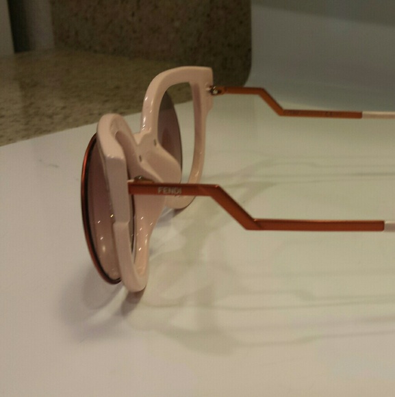 Fendi Ug Orange Glitter Pink Sunglasses - Picture 3 of 5