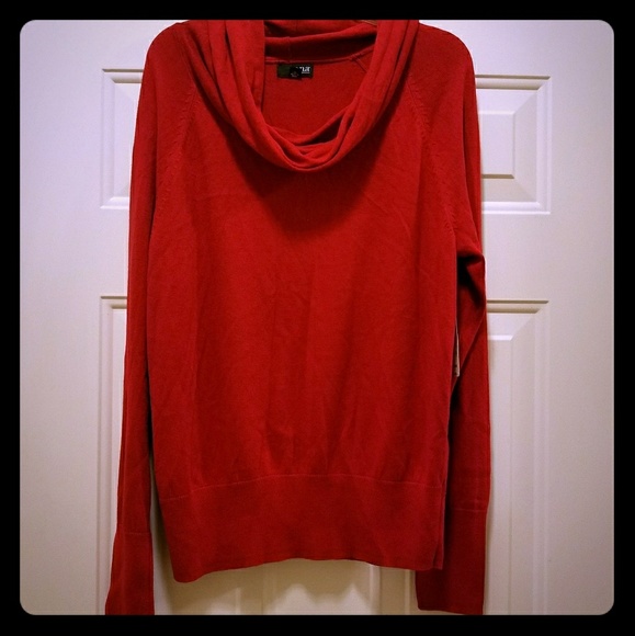 NWT Cowl-neck sweater - Picture 1 of 3
