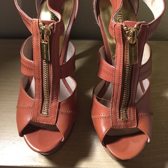 Michael Kors Shoes - Tan Michael Kors heels