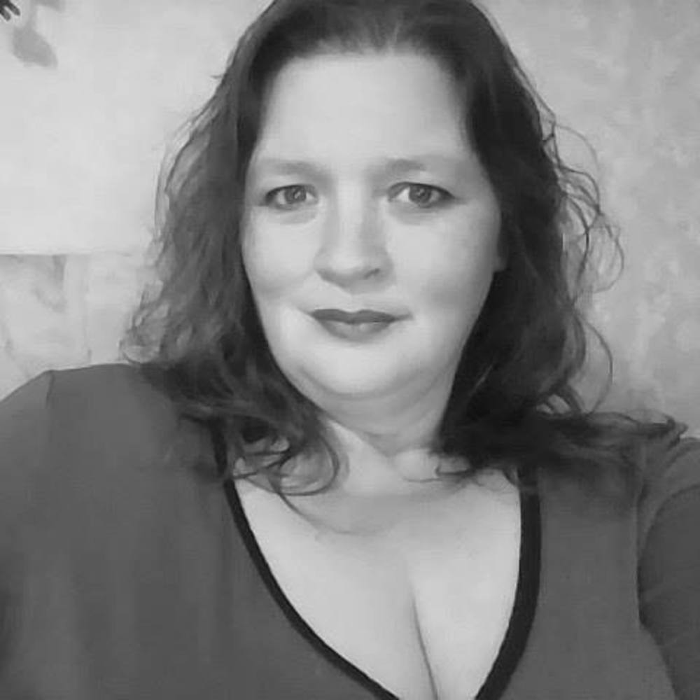 Meet your Posher, Tina red