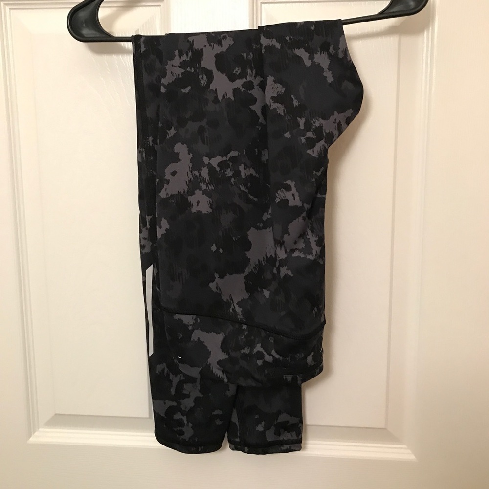 LAST CHANCE Grey and black athletic pants