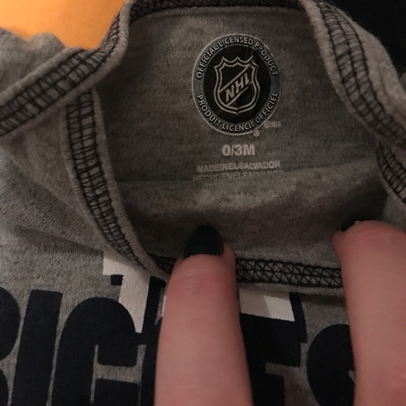 0-3 Month Nashville Predators Onsies - Picture 2 of 2