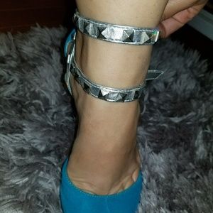 Nice blue peep toe