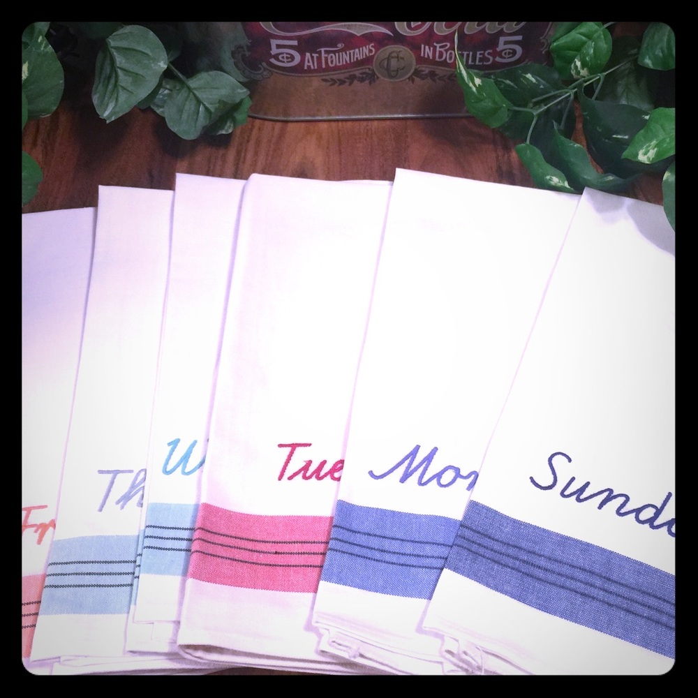 ❣️Martha Stewart "Day of Week" Dishtowels"❣️