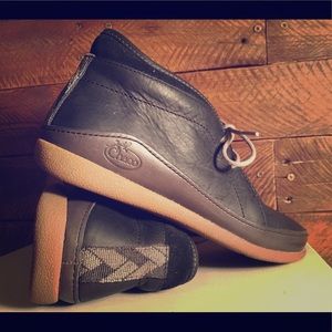 Boots - Chaco, Size 6.5