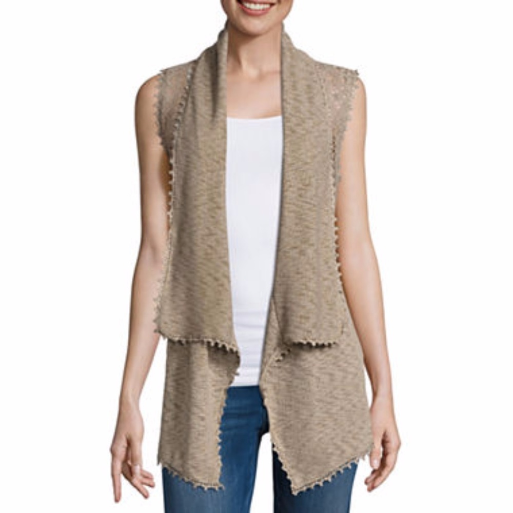 ✨Almost Famous Sleeveless Cardigan