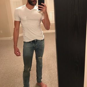 lululemon men's V-neck tee