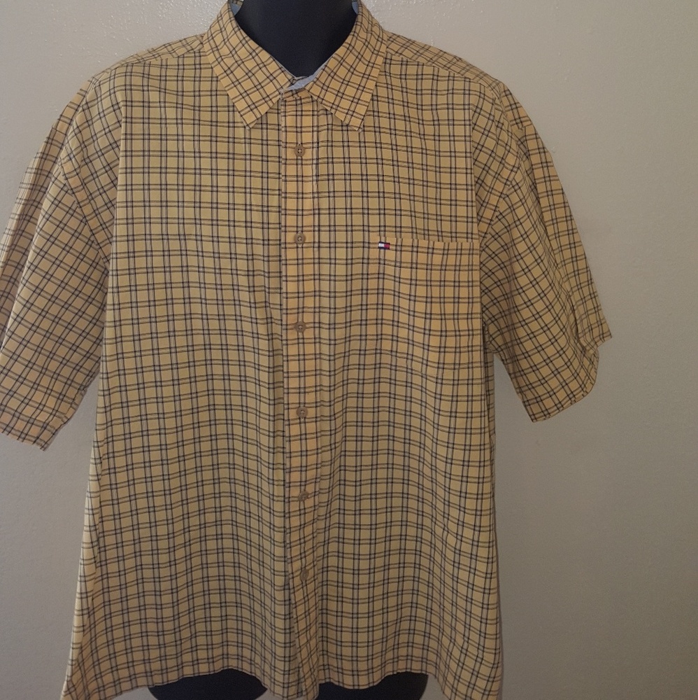 Tommy Hilfiger men's button-down plaid size XL