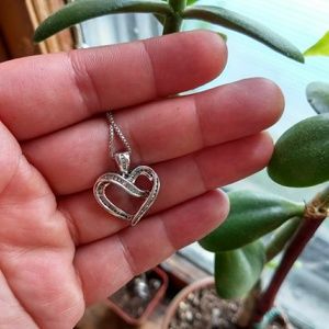 Sterling Silver Heart Pendant w/ Diamonds😍