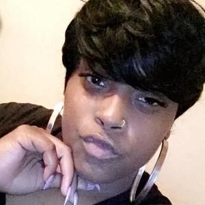 Meet your Posher, Mya