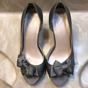 Davids Bridal grey shoes