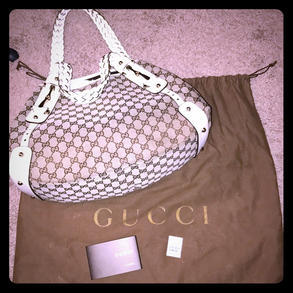 Gucci Large Pelham handbag