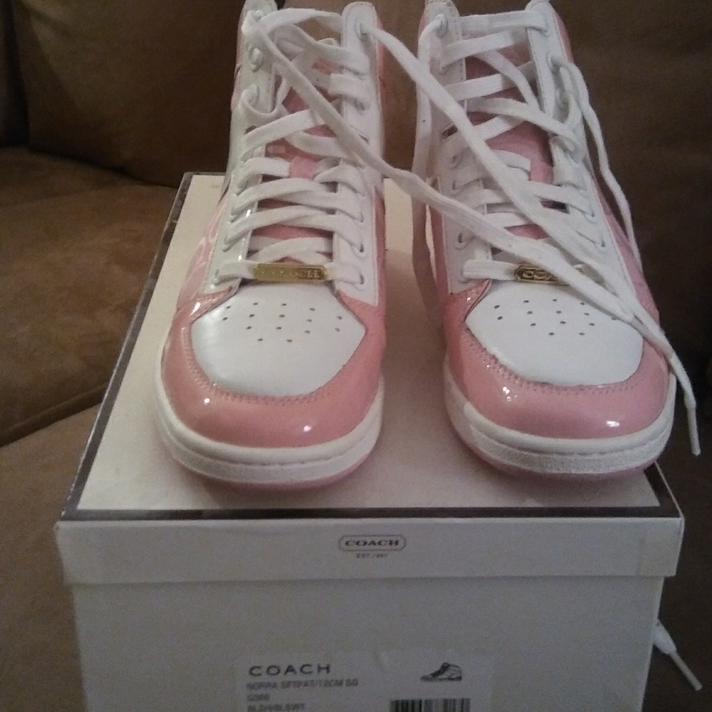 Brand New COACH Norra sneakers