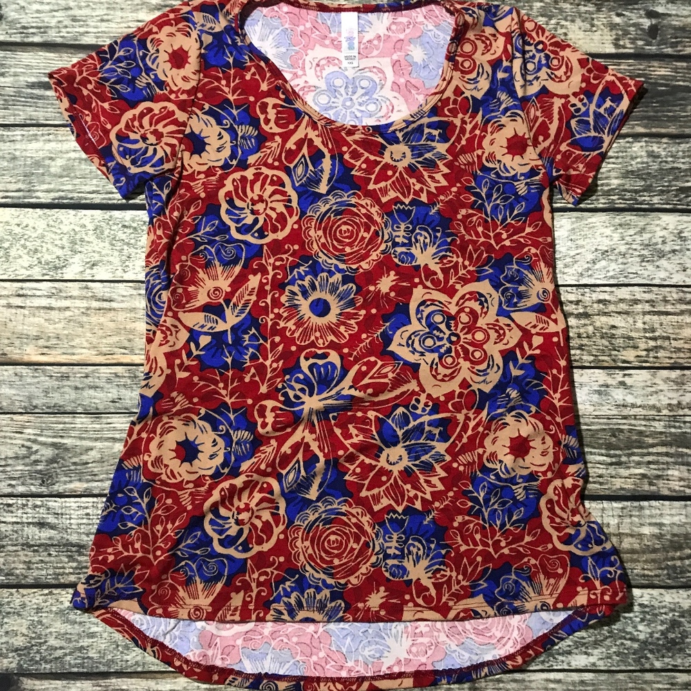 LuLaRoe Floral Classic Tee