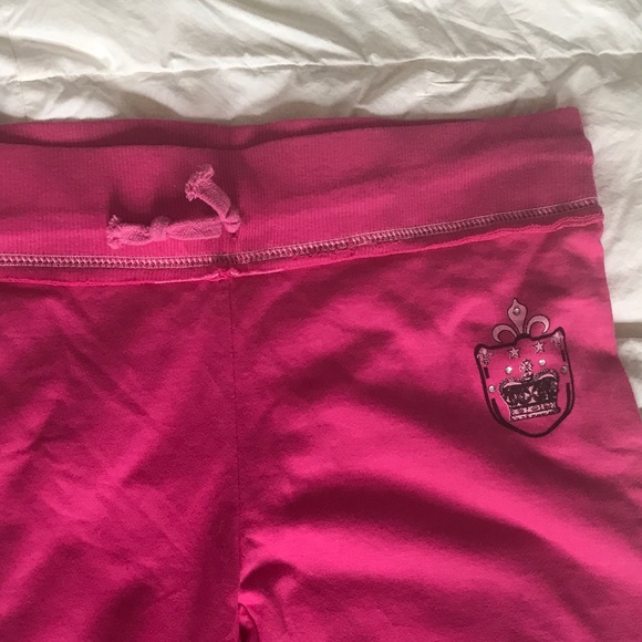 Pink crop pants. - Picture 3 of 4