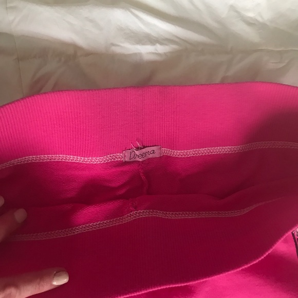 Pink crop pants. - Picture 4 of 4