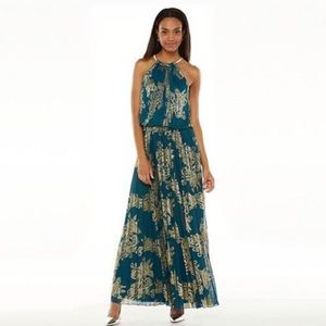 Xscape Women's Green Metallic-Print Halter Gown