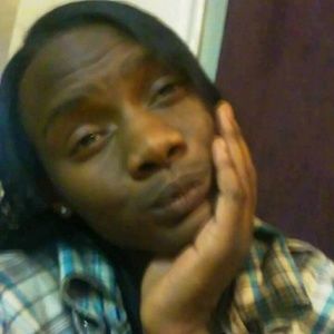 Meet your Posher, Davisha