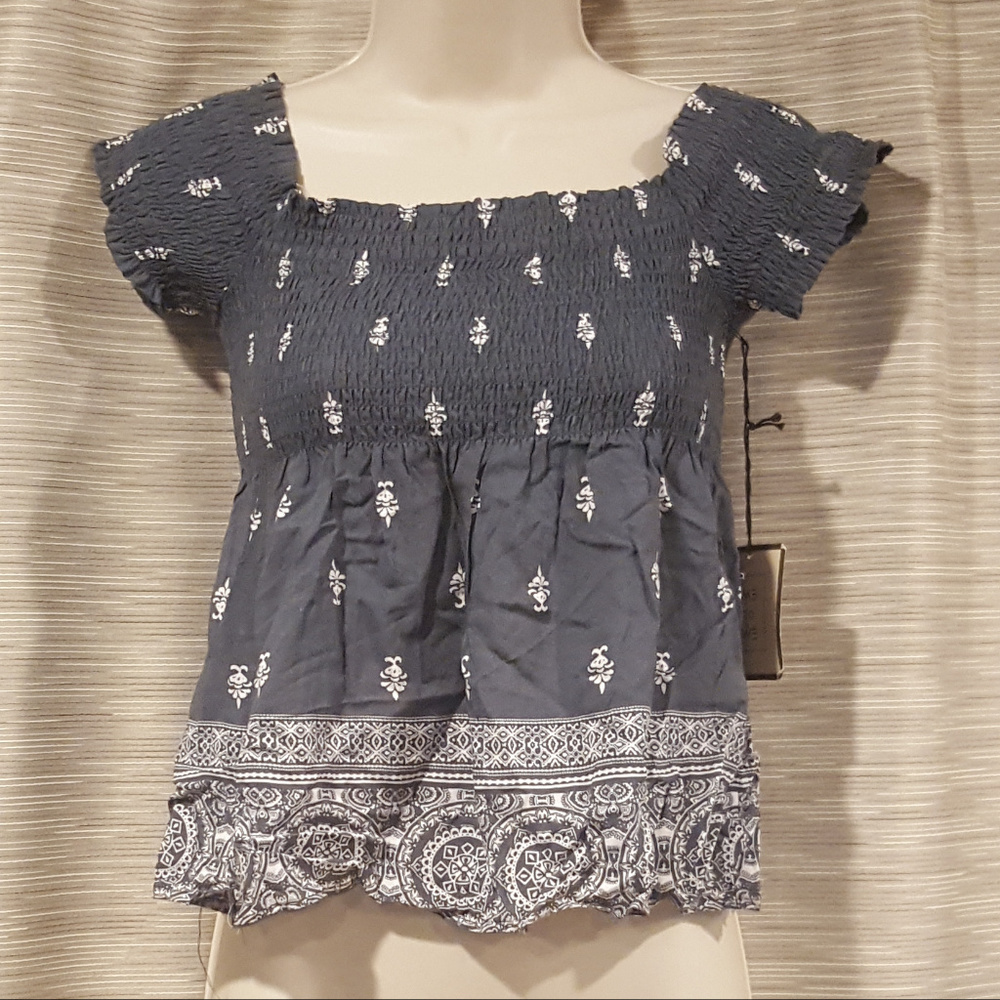 Womens crop top NWT