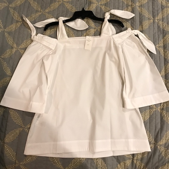 🎉HP🎉Banana Republic Easy Care Bow-Shoulder Top - Picture 4 of 4