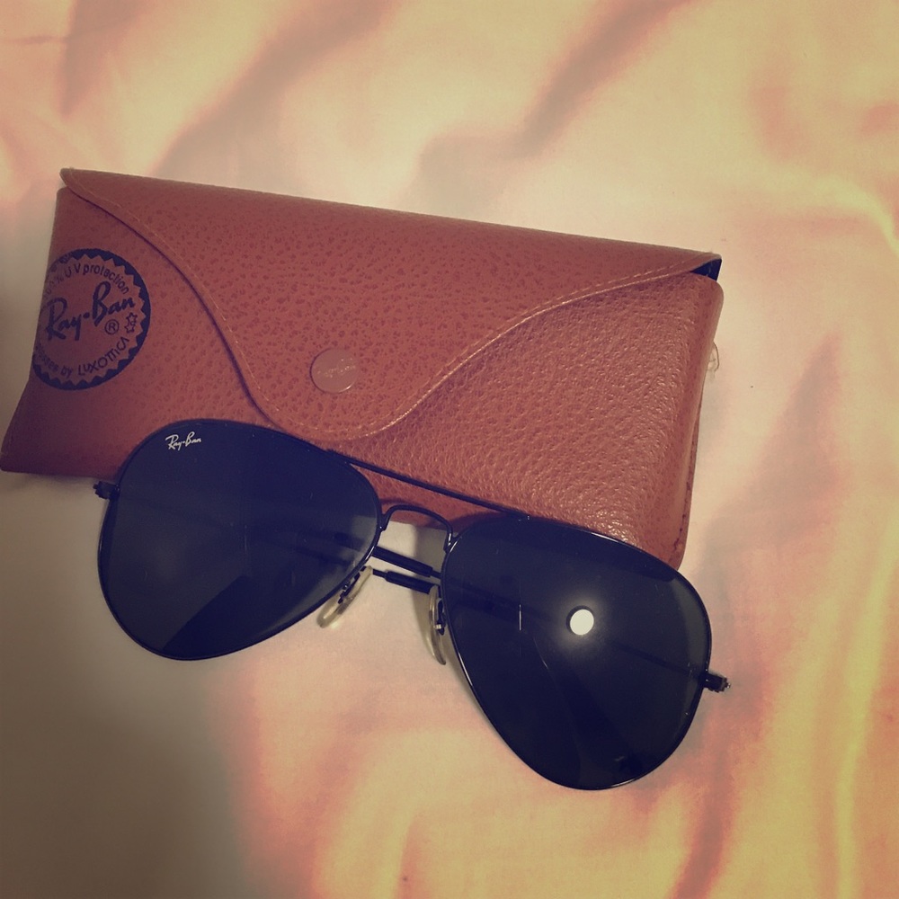 Black on black Rayban Aviators